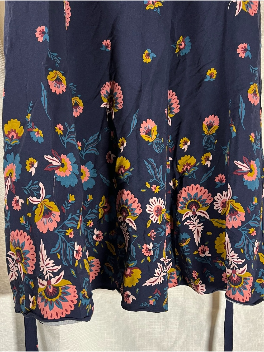 Boden Emilie Navy Floral Wrap Midi Dress size 12 Large - Picture 6 of 10
